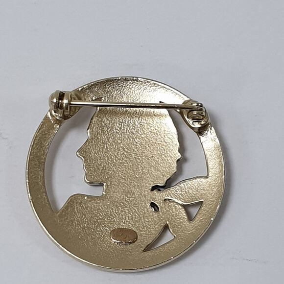 Chanel Gold-Tone Mademoiselle Brooch - Elegant & Iconic - Picture 2 of 4